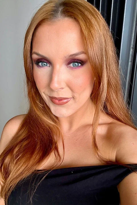 Tannar Eacott is looking beautiful in open hair.